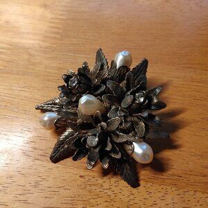 Vintage Miriam Haskell Faux Pearl Rhinestone Brooch